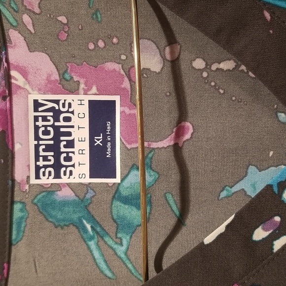 Strictly Scrubs Stretchy - Picture 3 of 4